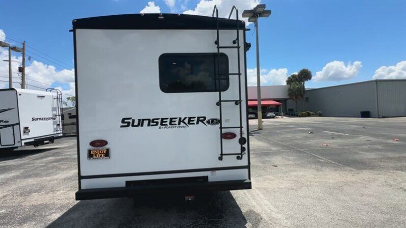 2024 Forest River Sunseeker 2550DSLE