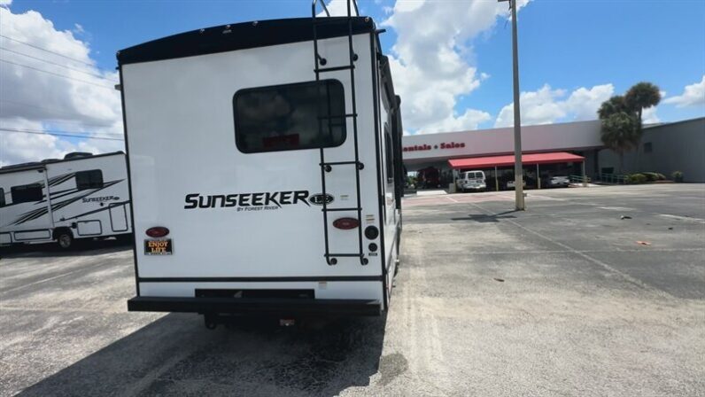 2024 Forest River Sunseeker 2550DSLE