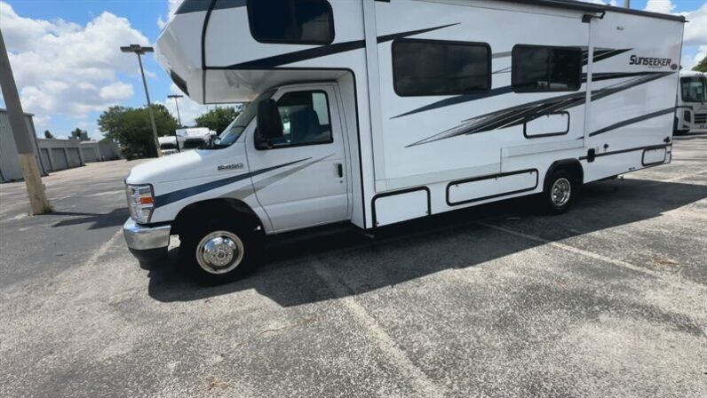 2024 Forest River Sunseeker 2550DSLE