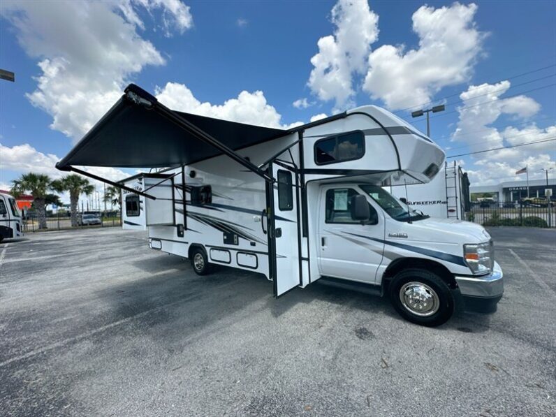 2024 Forest River Sunseeker 2550DSLE