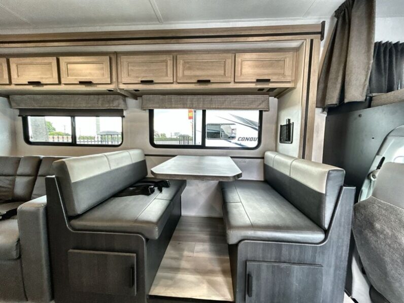 2025 Forest River Sunseeker 2550DSLE