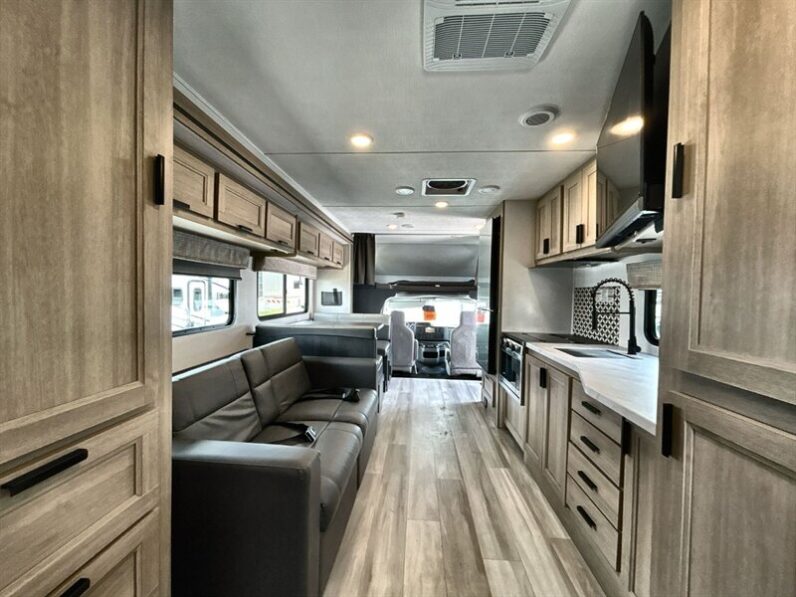 2025 Forest River Sunseeker 2550DSLE