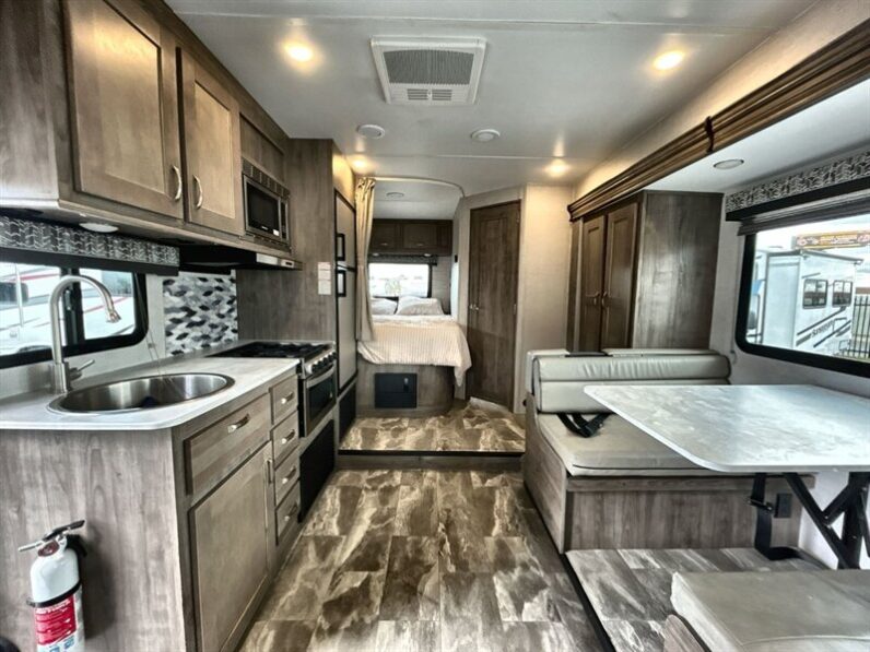 2024 Gulf Stream Conquest 6238