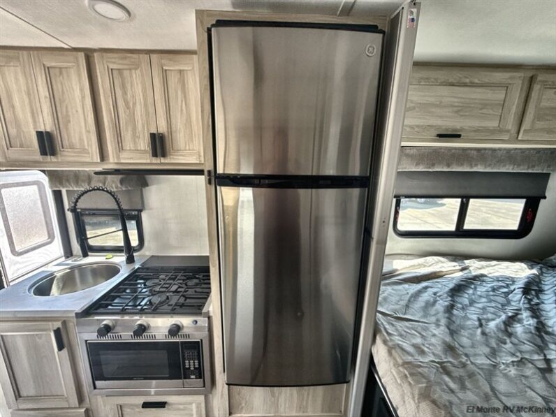 2024 Forest River Sunseeker 2150SLE