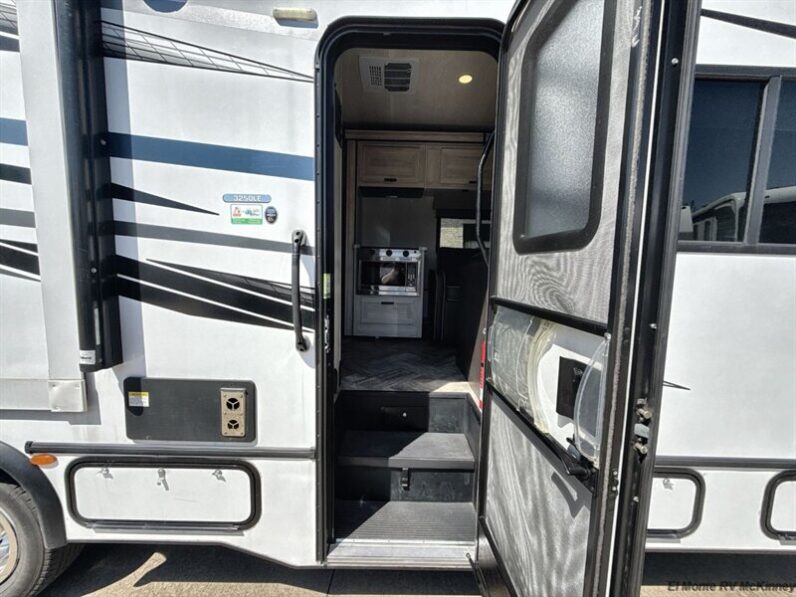 2023 Forest River Sunseeker 3250DSLE