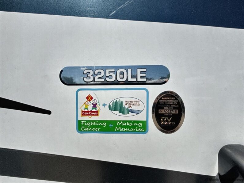 2023 Forest River Sunseeker 3250DSLE