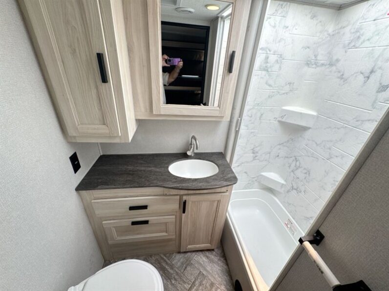 2023 Forest River Sunseeker 3250DSLE