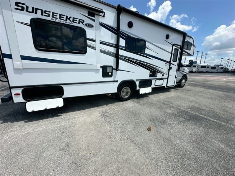2024 Forest River Sunseeker 2550DSLE