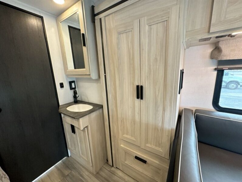 2024 Forest River Sunseeker 2150SLE