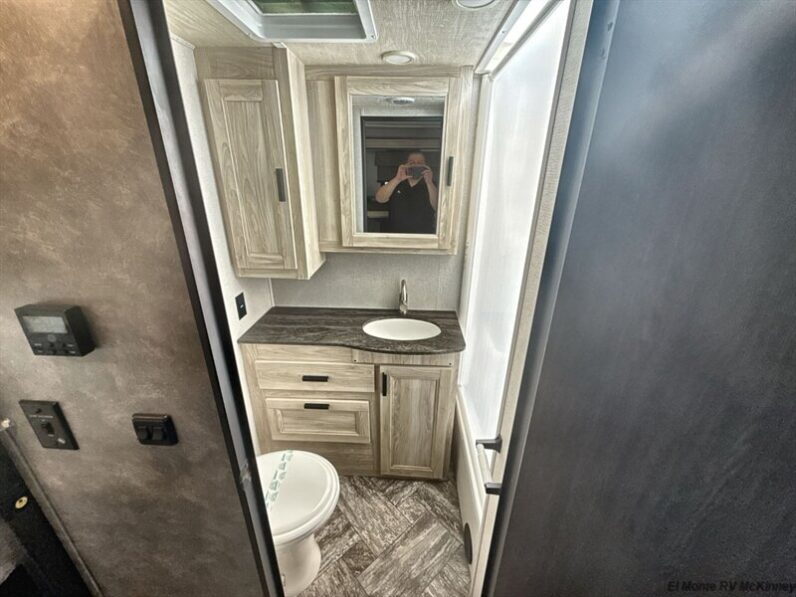 2023 Forest River Sunseeker 3250DSLE