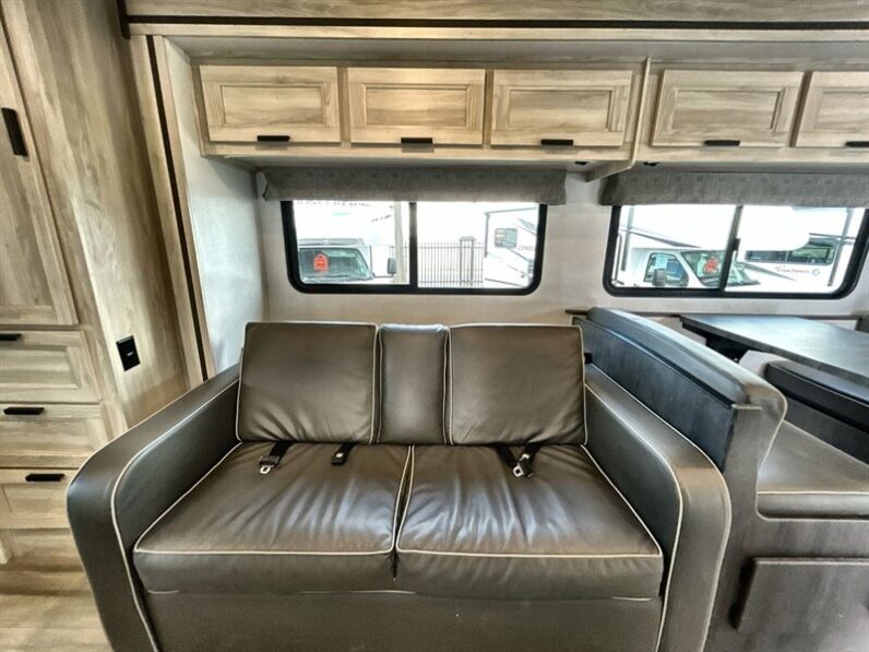 2024 Forest River Sunseeker 2550DSLE