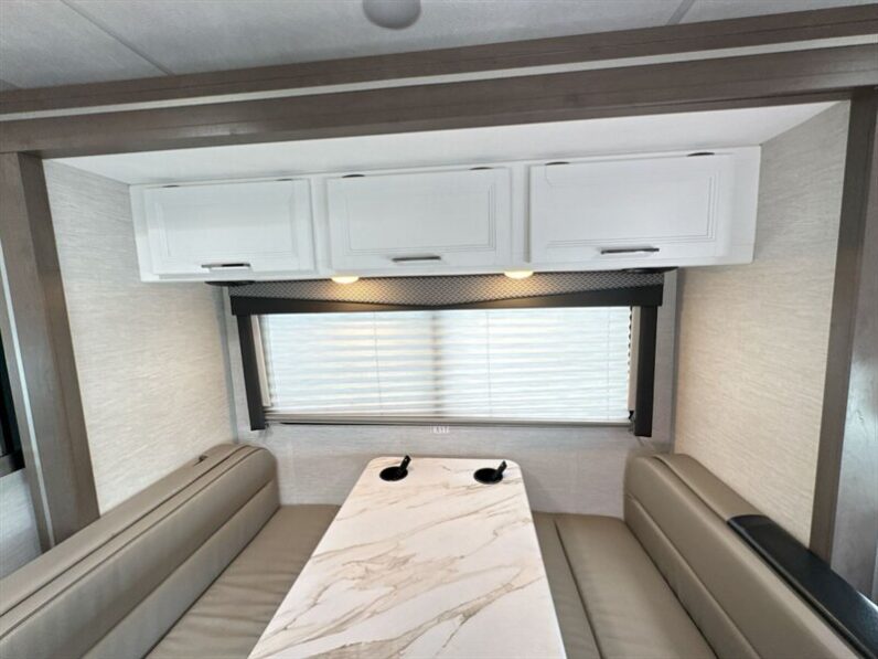 2025 Thor Four Winds 25V