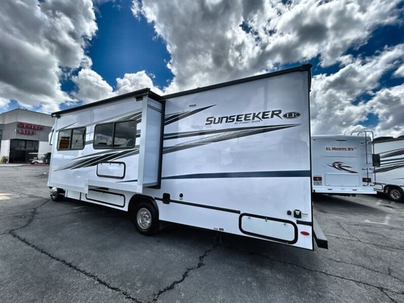 2024 Forest River Sunseeker 2550DSLE