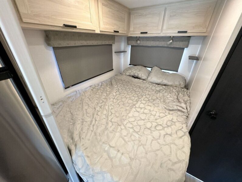 2024 Forest River Sunseeker 2150SLE