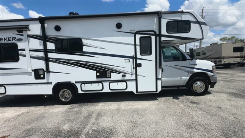 2024 Forest River Sunseeker 2550DSLE