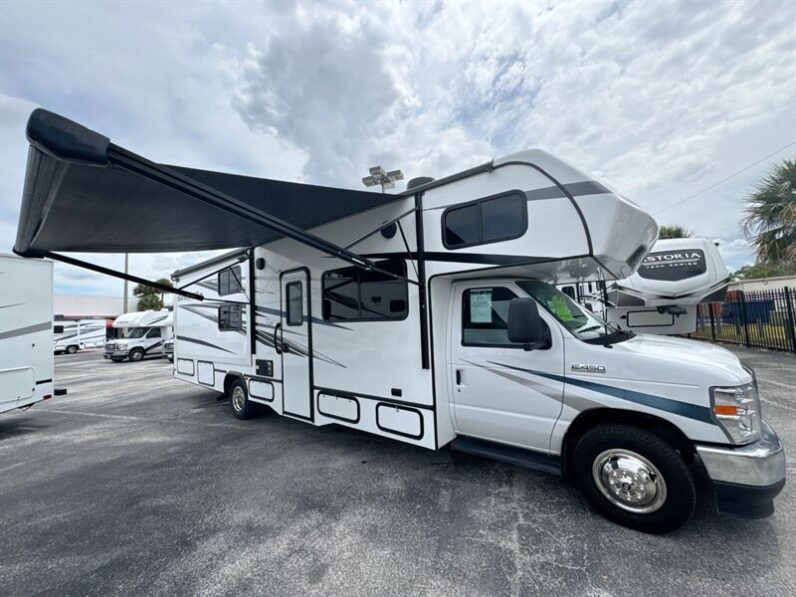2023 Forest River Sunseeker 3250DSLE