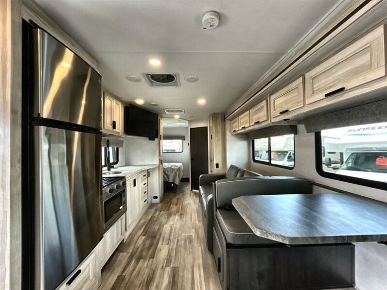 2024 Forest River Sunseeker 2550DSLE