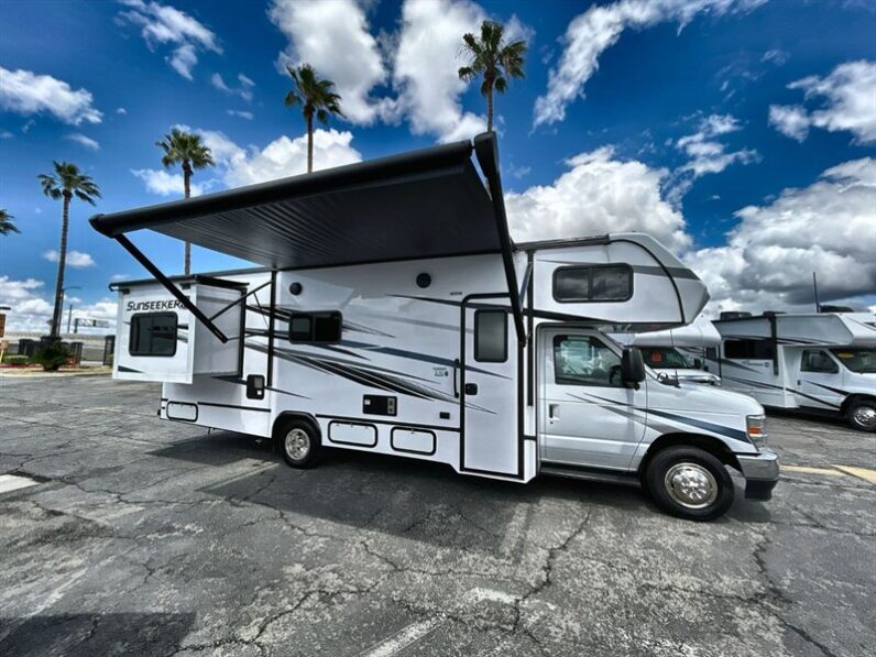 2024 Forest River Sunseeker 2550DSLE