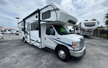 2023 Forest River Sunseeker 3250DSLE