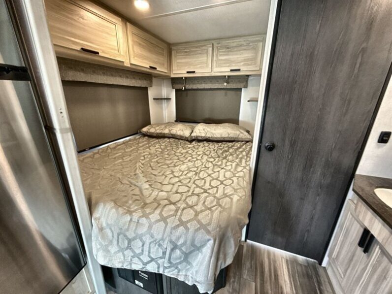 2024 Forest River Sunseeker 2150SLE