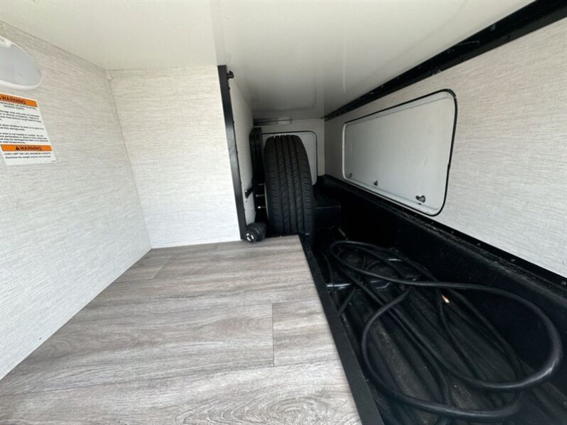 2025 Thor Four Winds 25V
