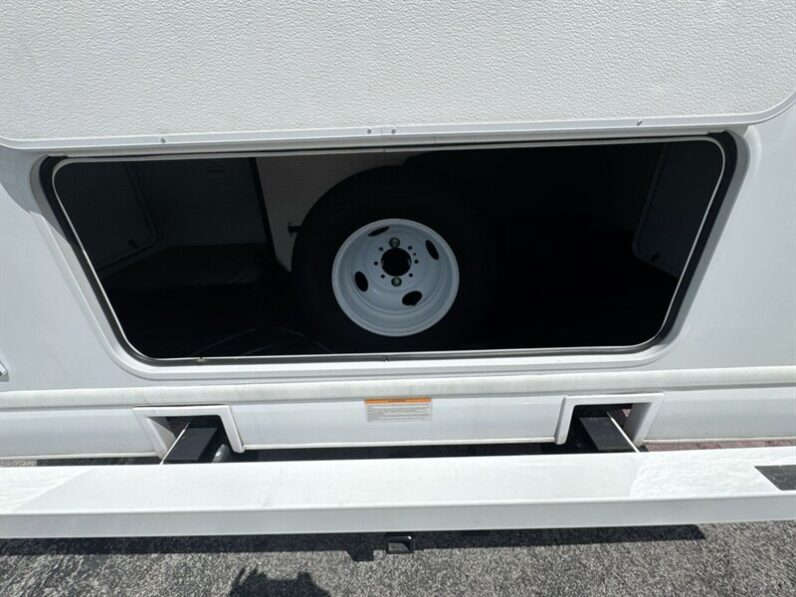 2025 Thor Four Winds 25V