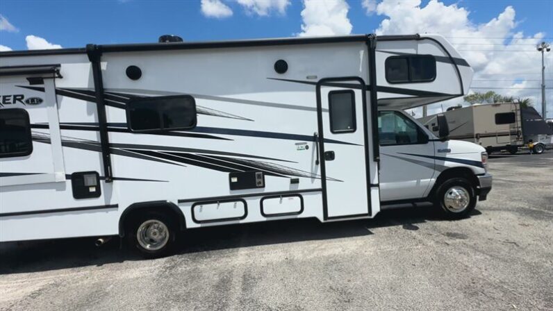 2024 Forest River Sunseeker 2550DSLE