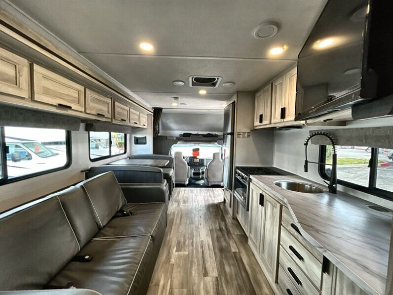 2024 Forest River Sunseeker 2550DSLE