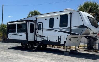 2023 Dutchmen Astoria M-2993RLF