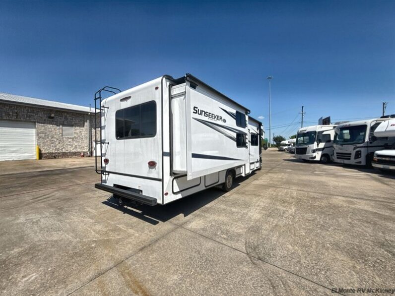 2023 Forest River Sunseeker 3250DSLE