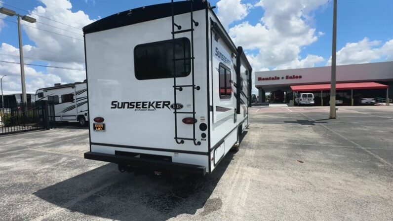 2024 Forest River Sunseeker 2550DSLE