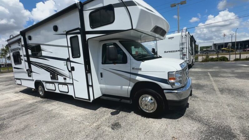 2024 Forest River Sunseeker 2550DSLE