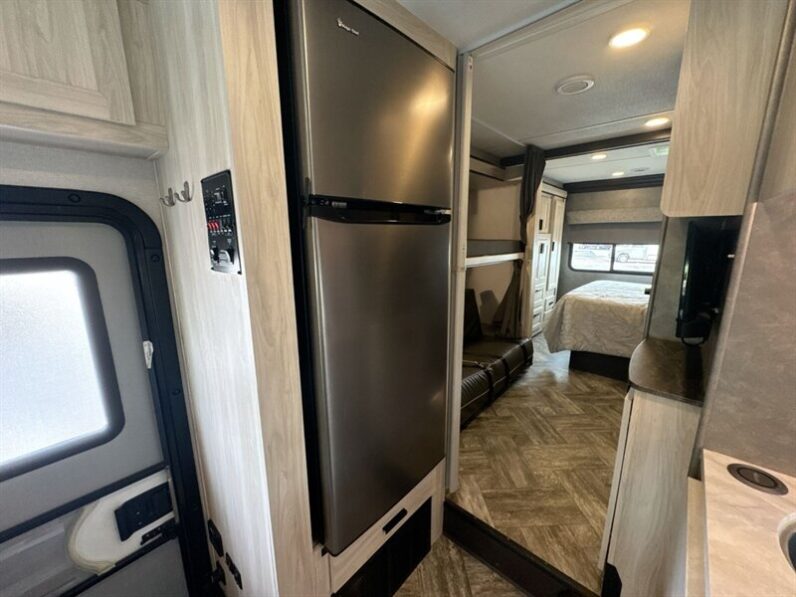 2023 Forest River Sunseeker 3250DSLE