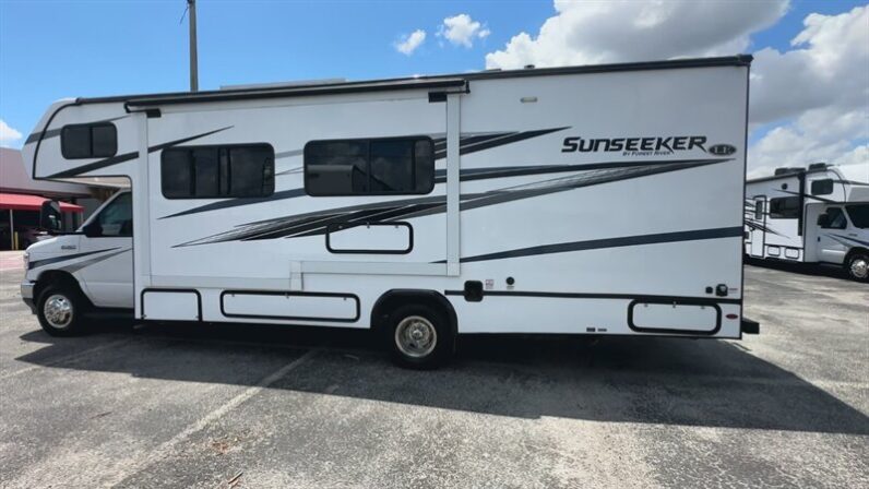 2024 Forest River Sunseeker 2550DSLE