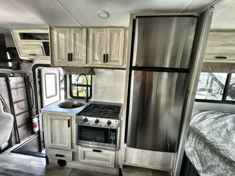 2024 Forest River Sunseeker 2150SLE