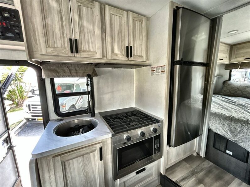 2024 Forest River Sunseeker 2150SLE